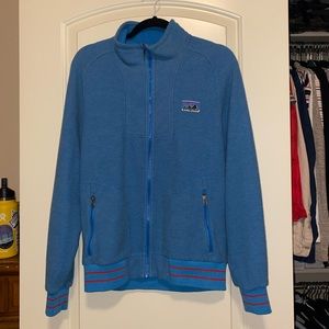 Patagonia Men’s sweater size small (vintage)